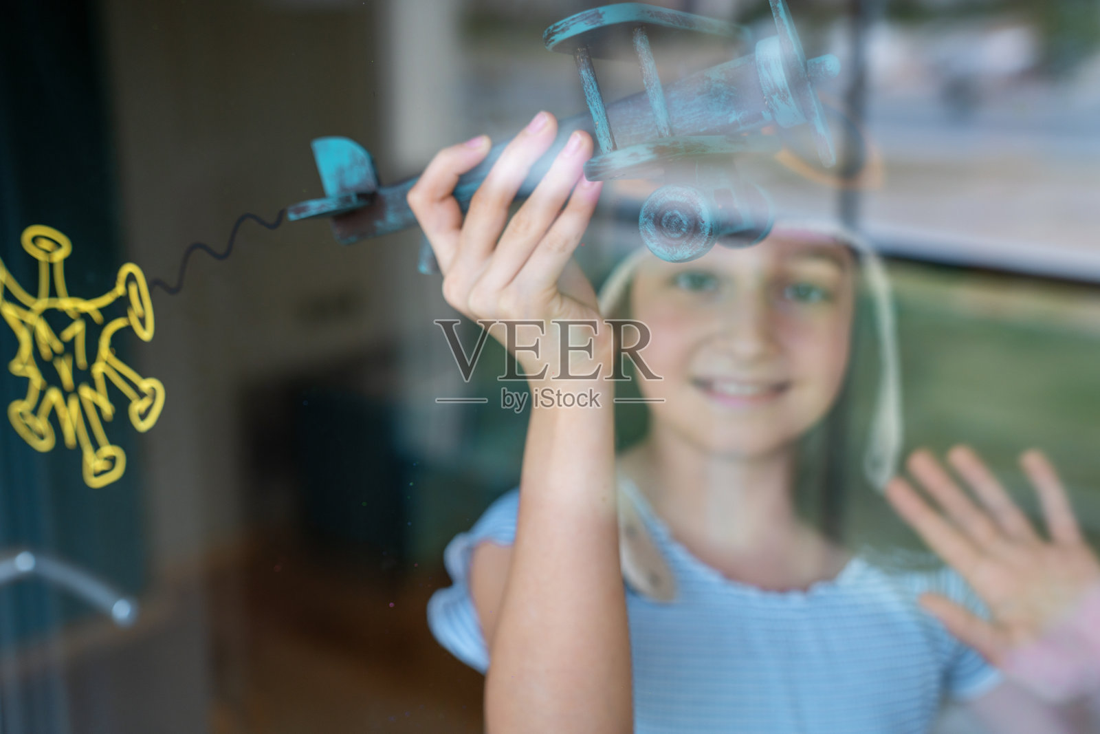 居家隔离，注意安全照片摄影图片