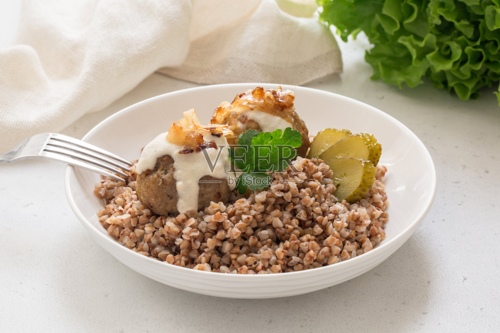 荞麦鸡肉丸粥照片摄影图片