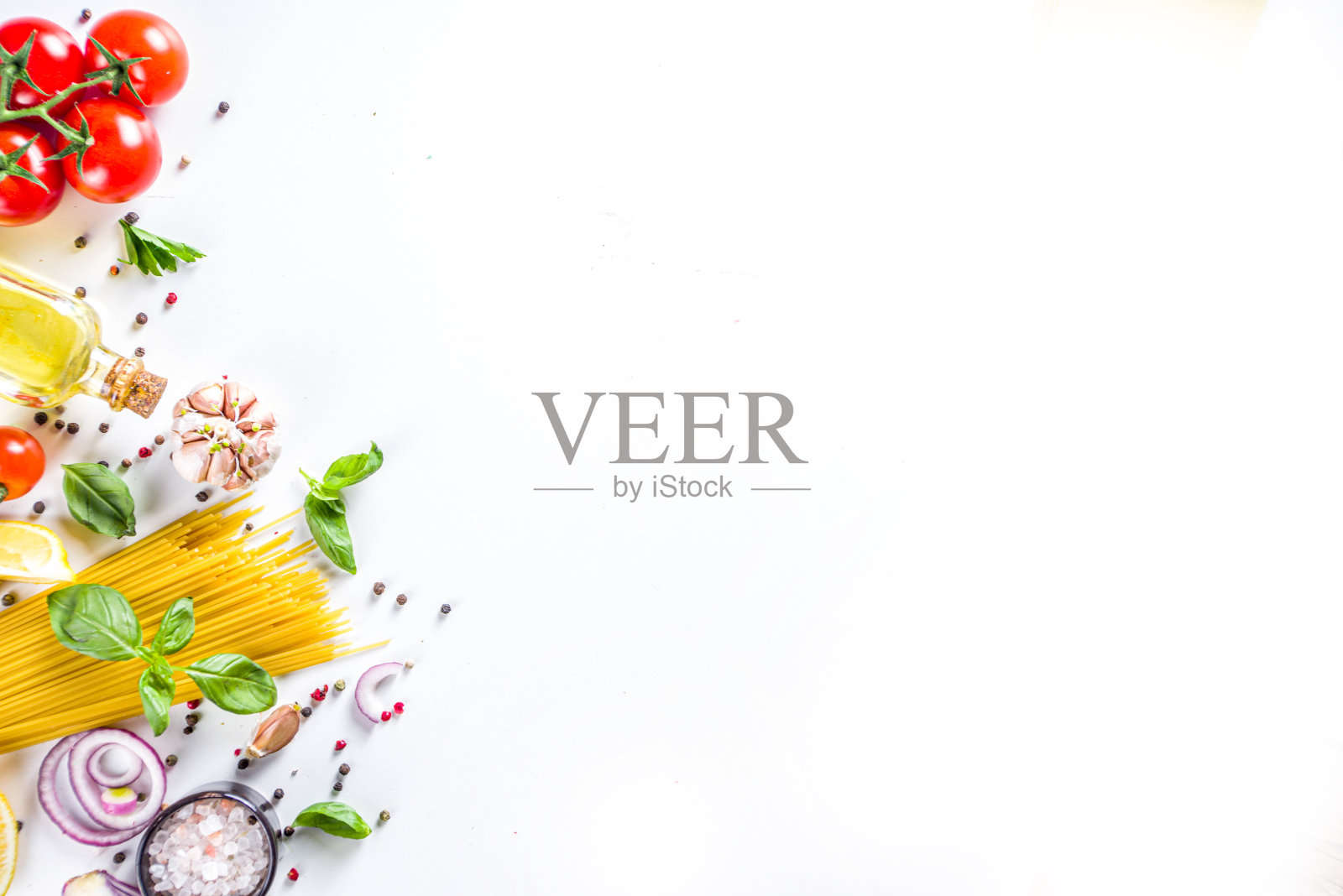 意大利面条的配料照片摄影图片