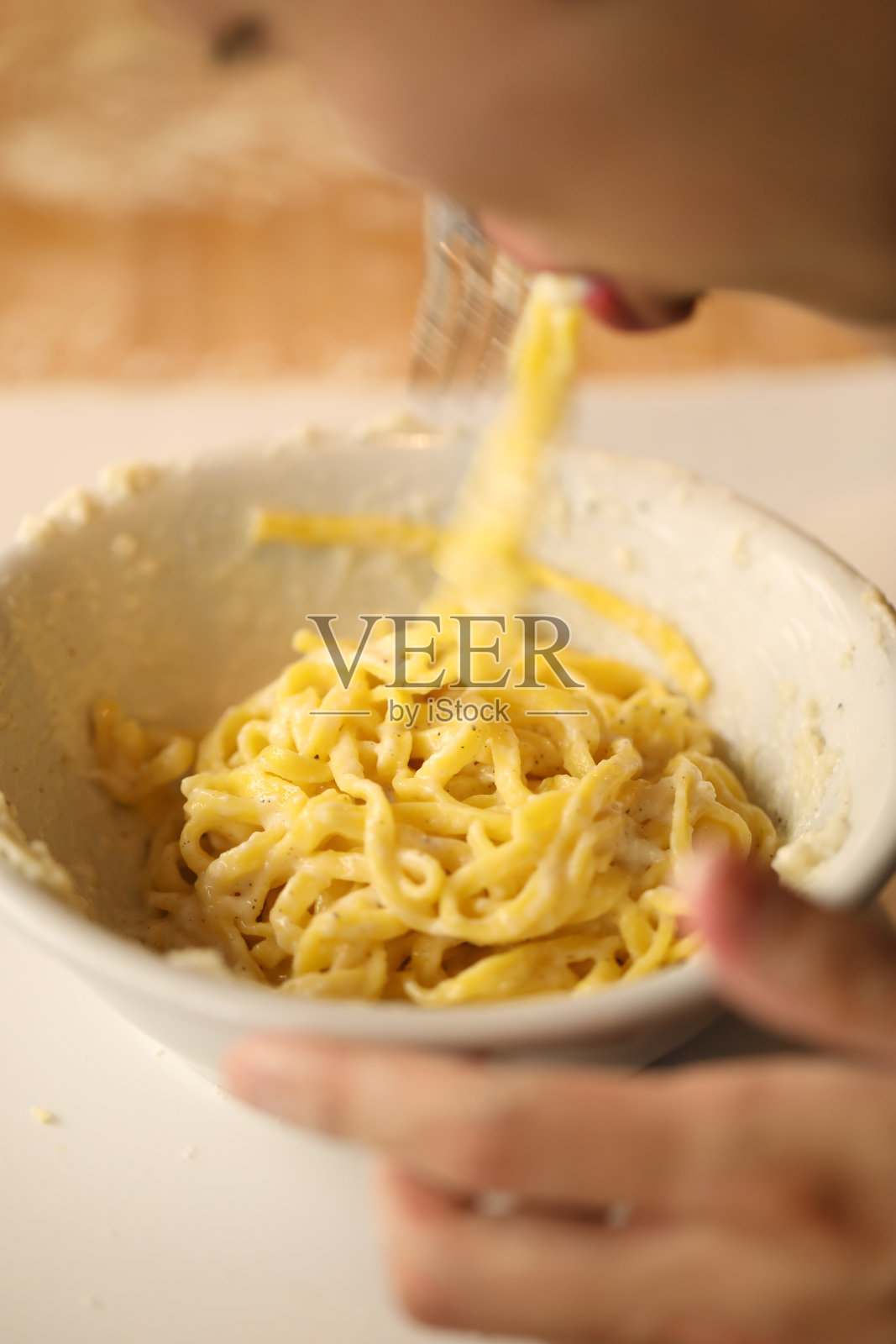 在意大利罗马吃黑胡椒起司意大利面照片摄影图片