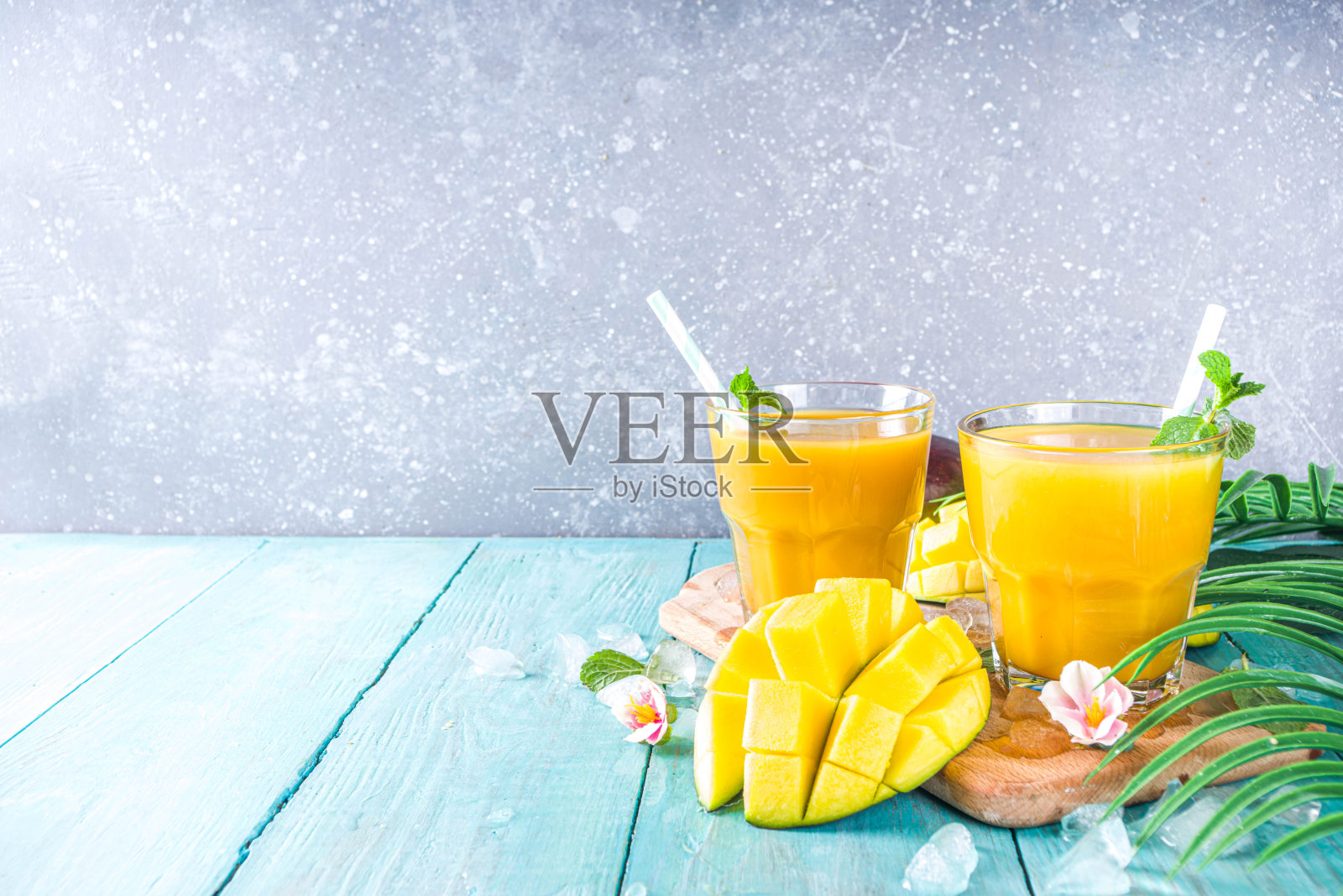 芒果奶昔或果汁照片摄影图片