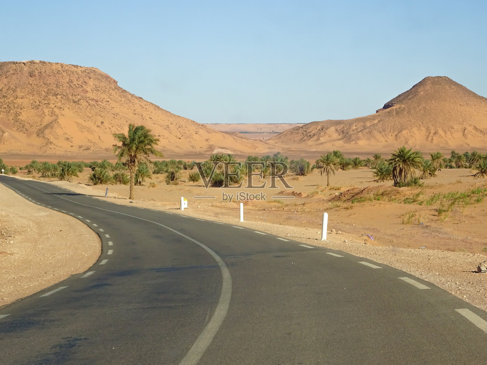 阿尔及利亚的撒哈拉沙漠，Timimoun附近照片摄影图片