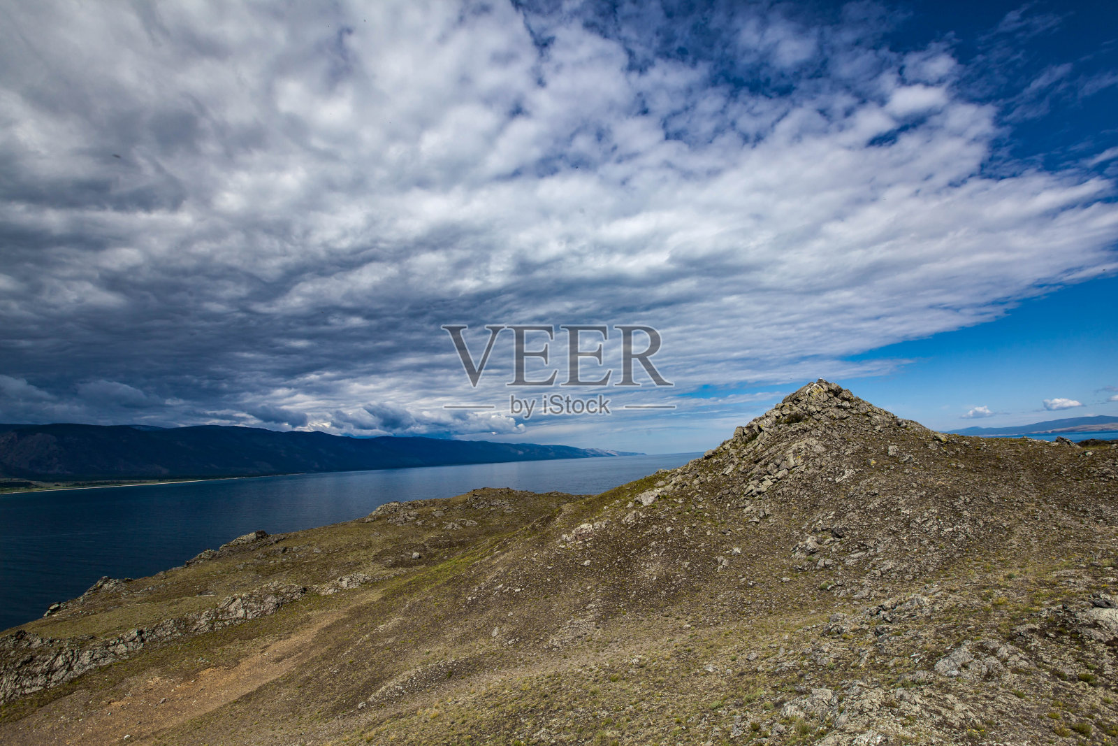 俄罗斯贝加尔湖，奥尔洪岛的景观照片摄影图片