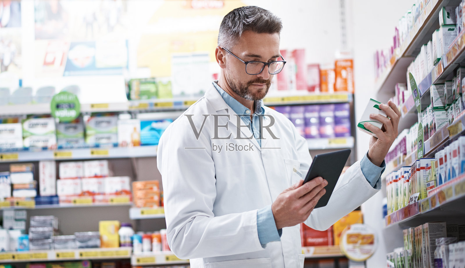 有了移动应用程序，药品库存是件轻而易举的事照片摄影图片