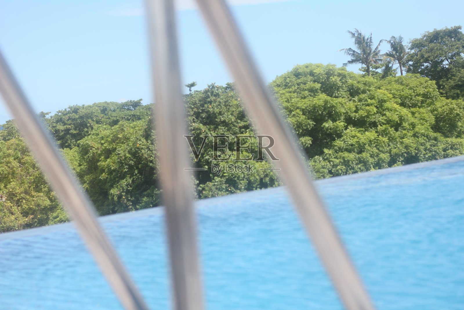 屋顶泳池照片摄影图片