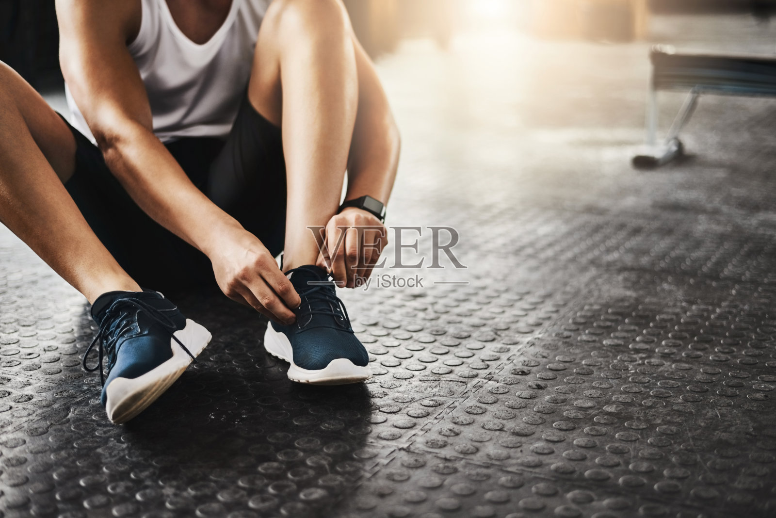 如果合适的话，去健身房吧照片摄影图片