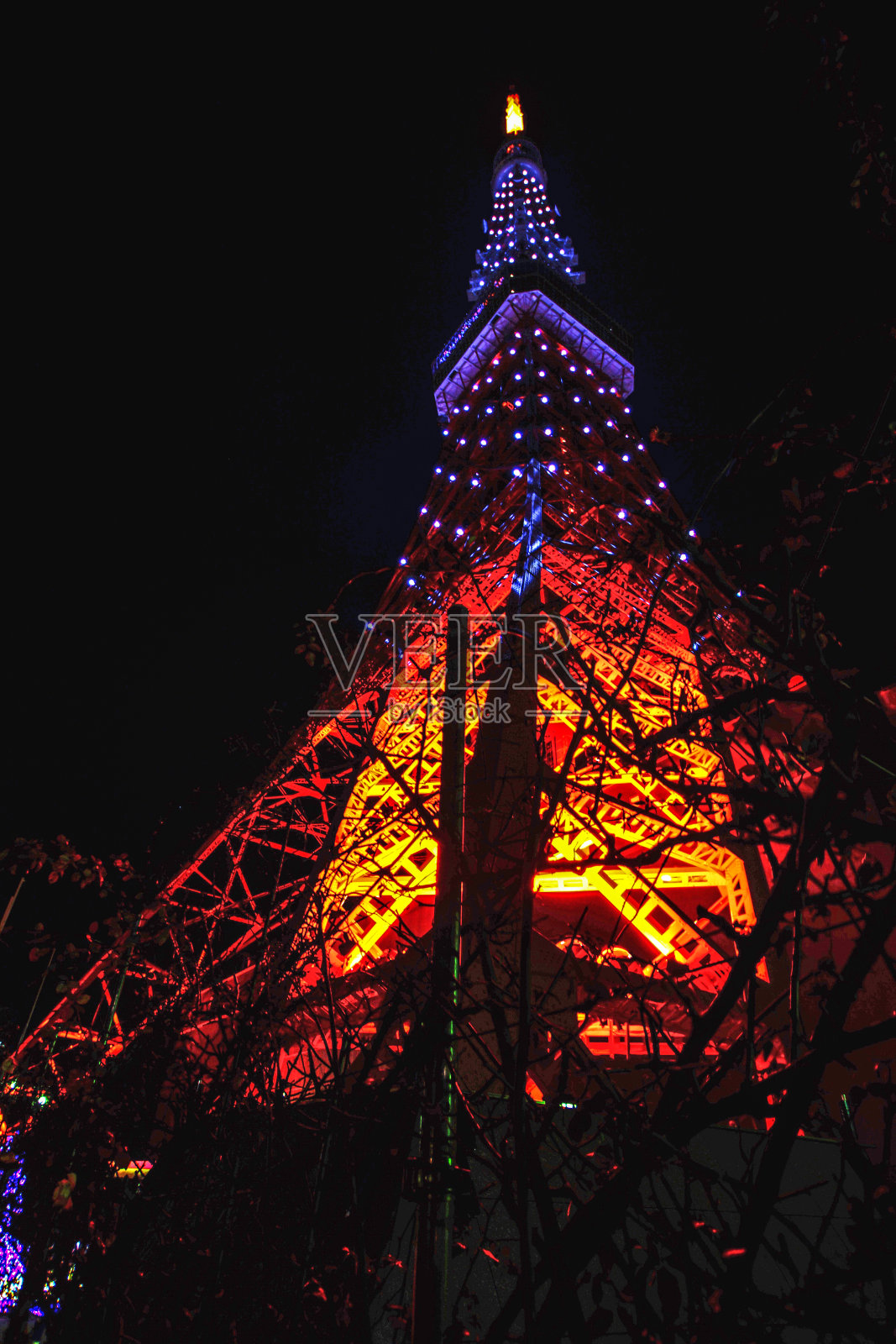 照亮东京塔的夜景照片摄影图片