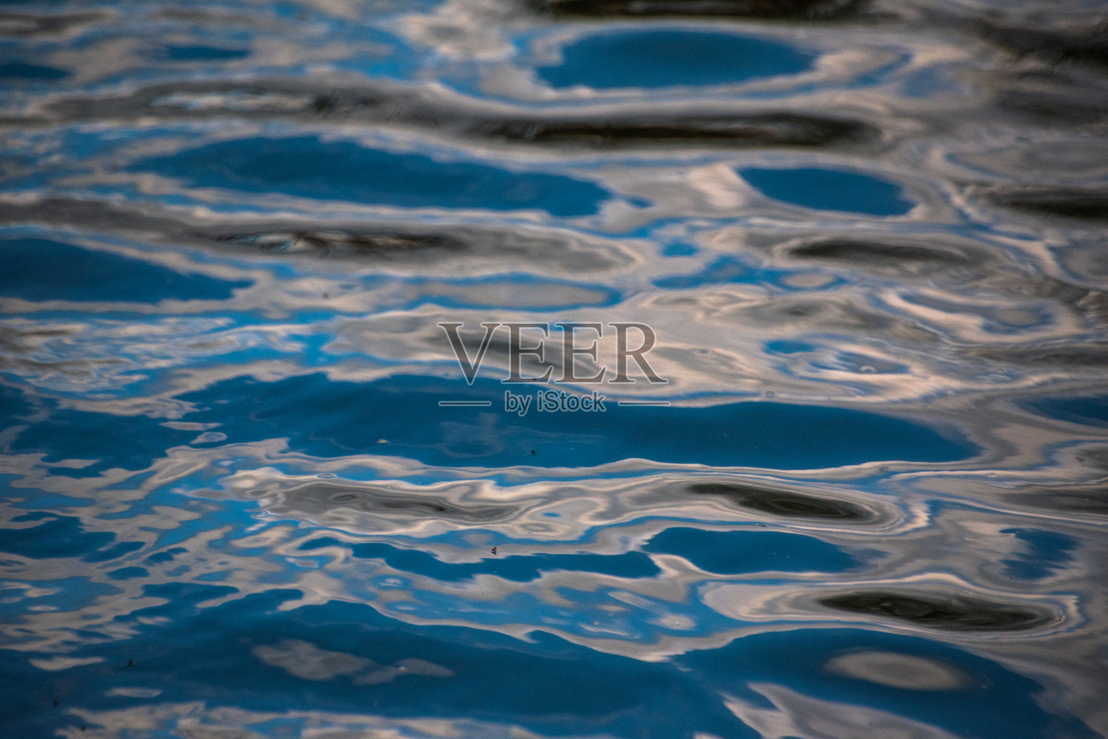 起伏多变的山河纹理照片摄影图片