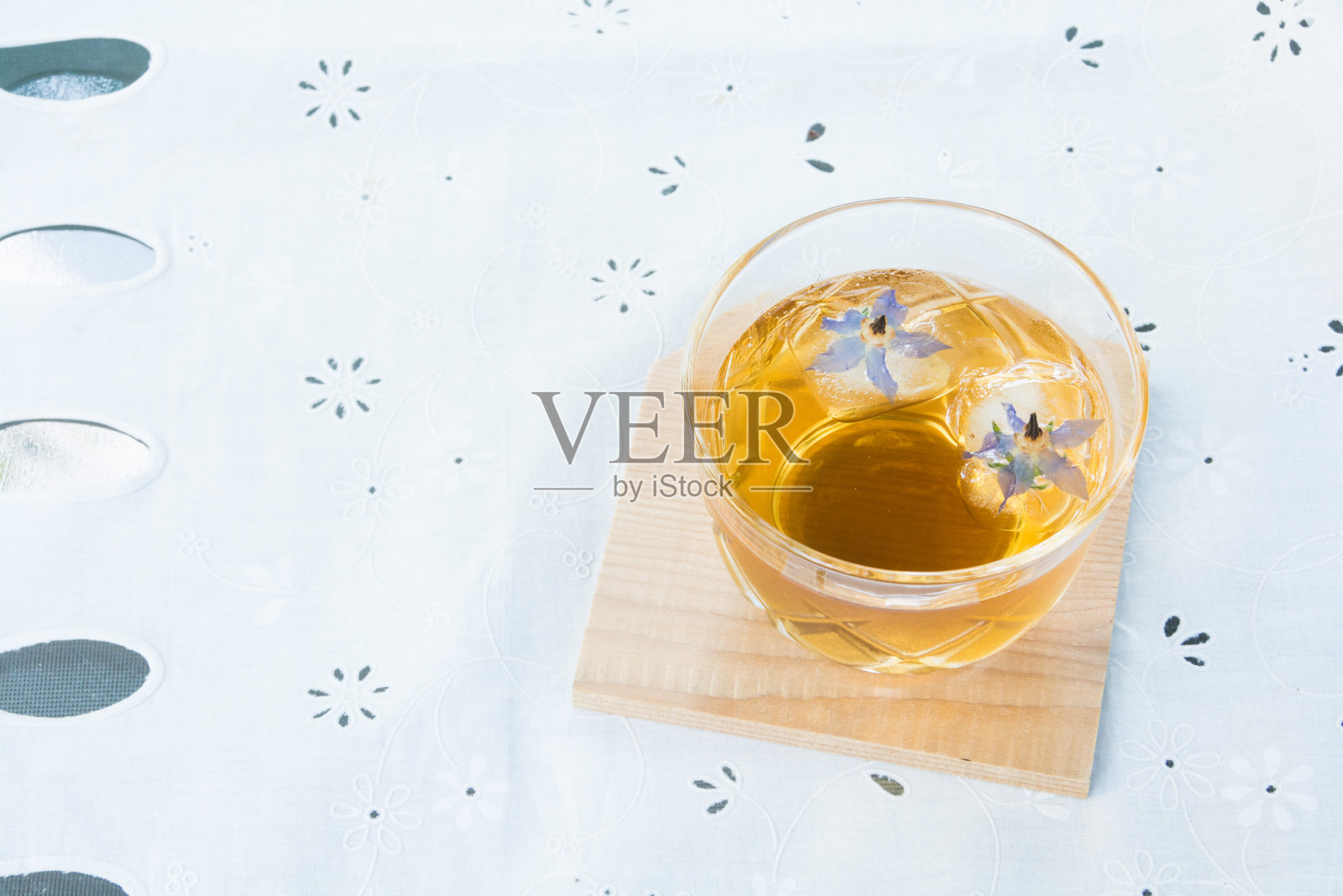 琉璃苣凉茶照片摄影图片