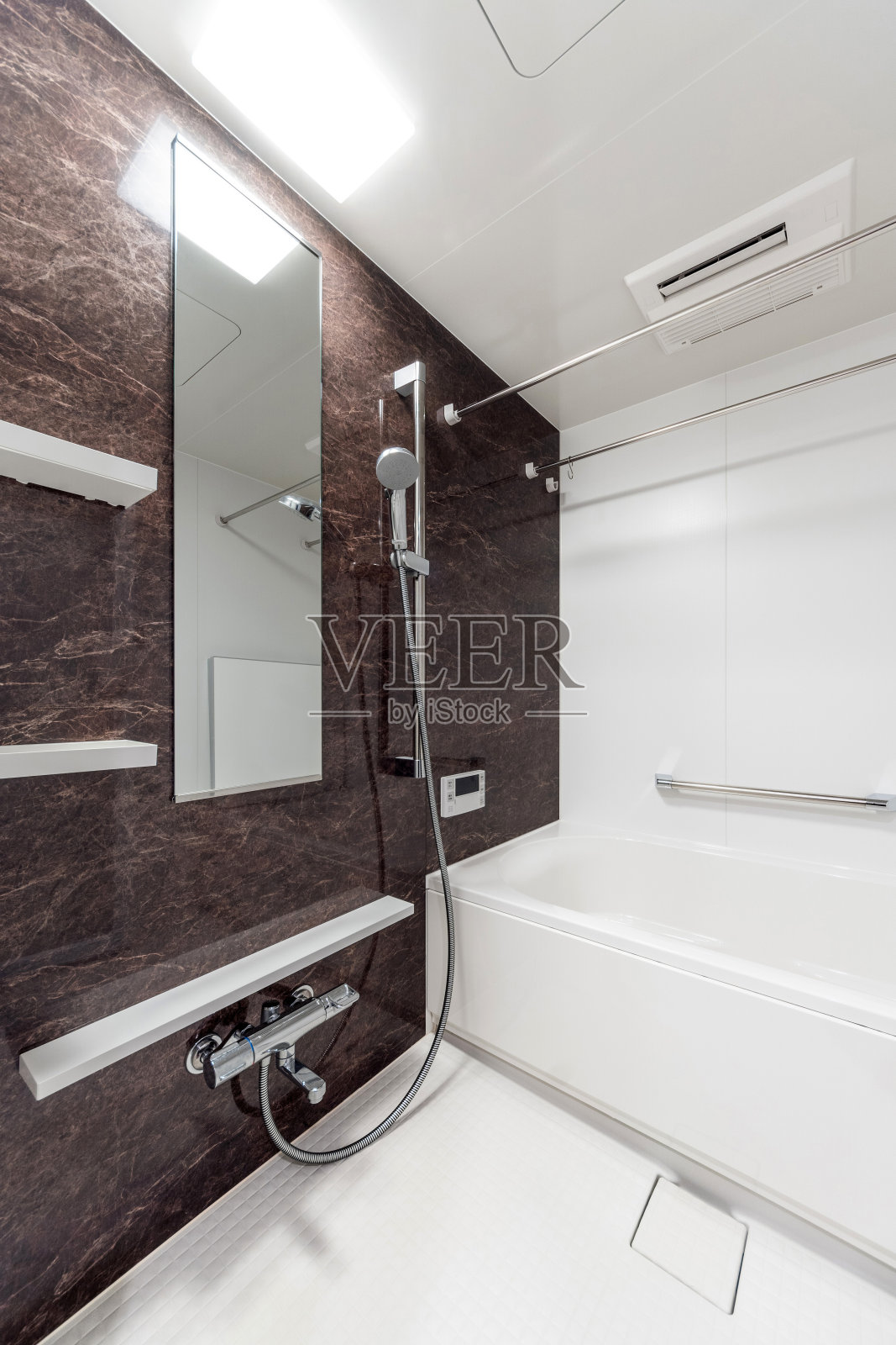 日本新公寓内的干净浴室照片摄影图片