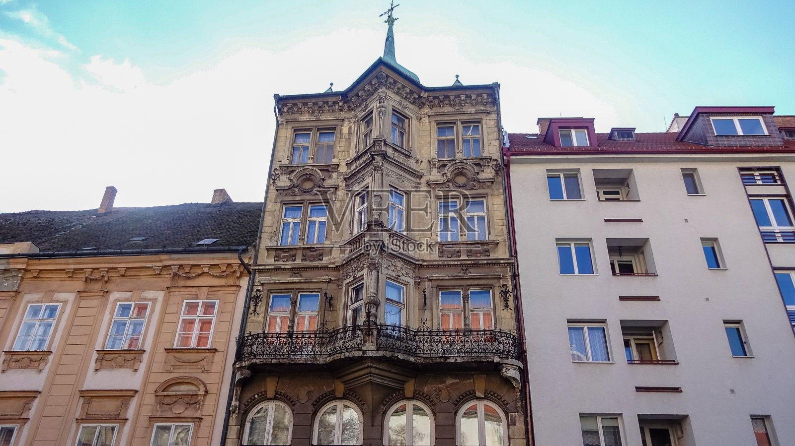 布拉迪斯拉发是斯洛伐克的首都，一个美丽而廉价的城市照片摄影图片