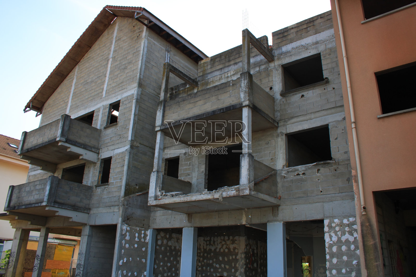 正在施工的楼层建筑。照片摄影图片