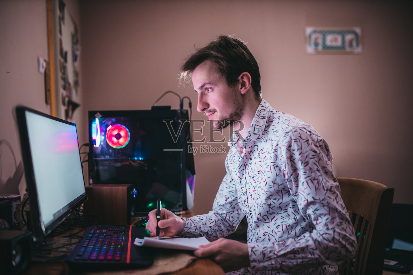 居家办公照片摄影图片