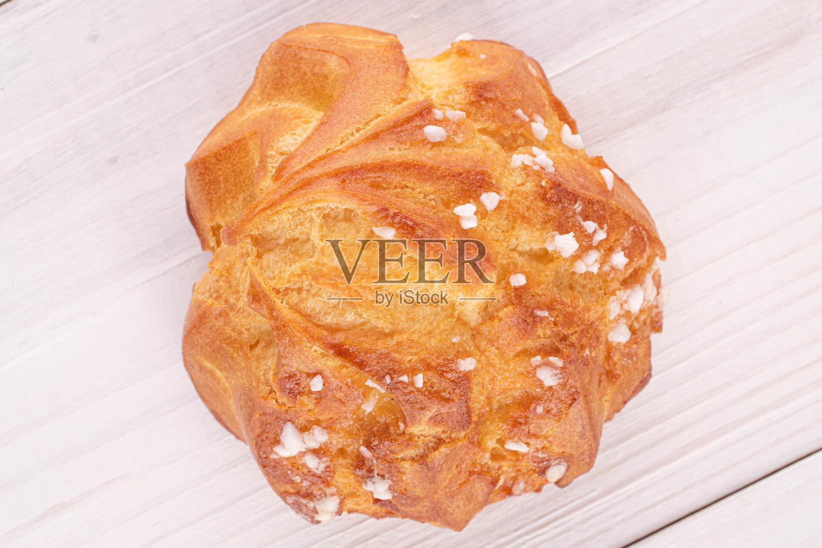 白木上的甜甜甜杏照片摄影图片