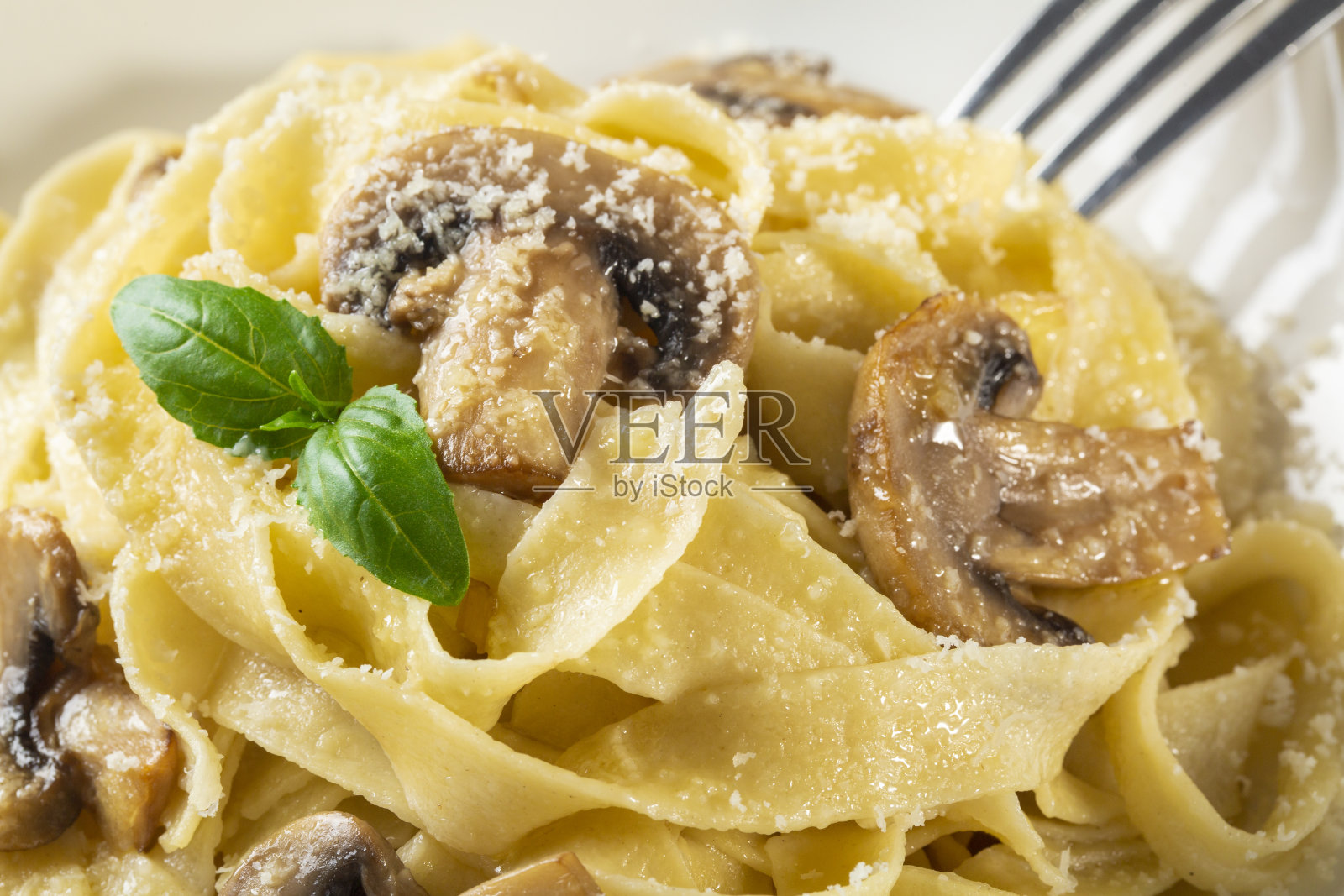 意式蘑菇照片摄影图片