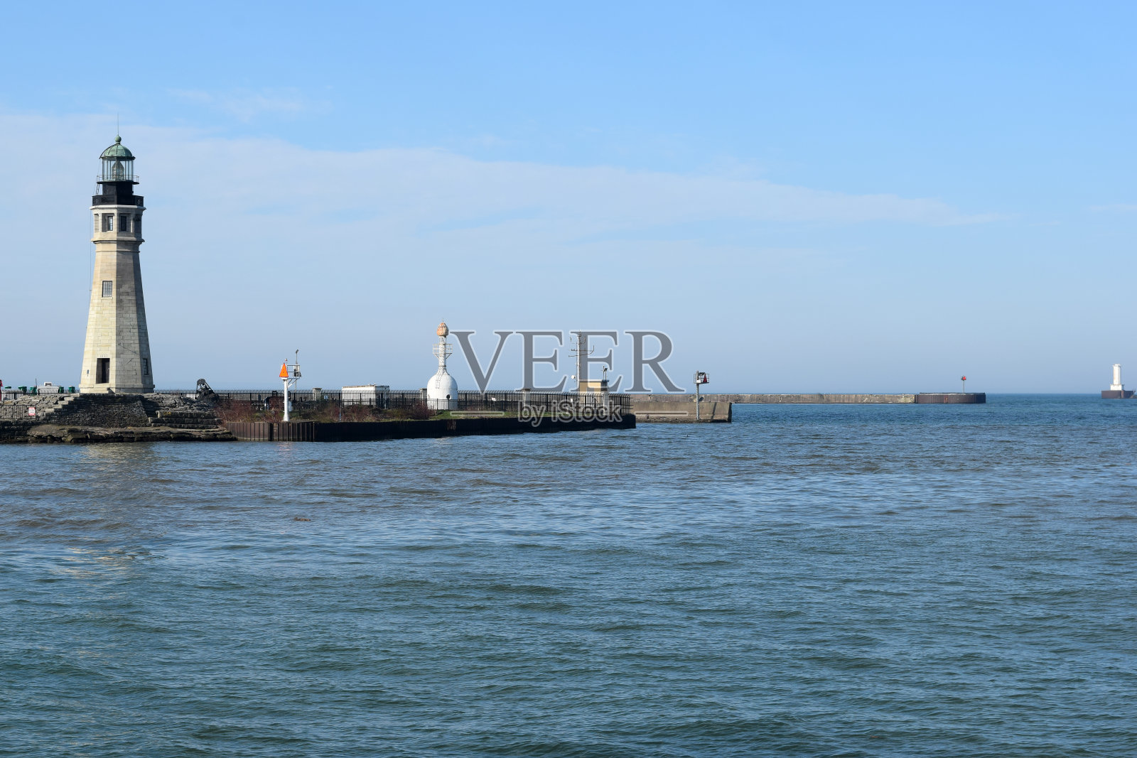 灯塔灯塔指引伊利湖布法罗，纽约，尼亚加拉河口照片摄影图片