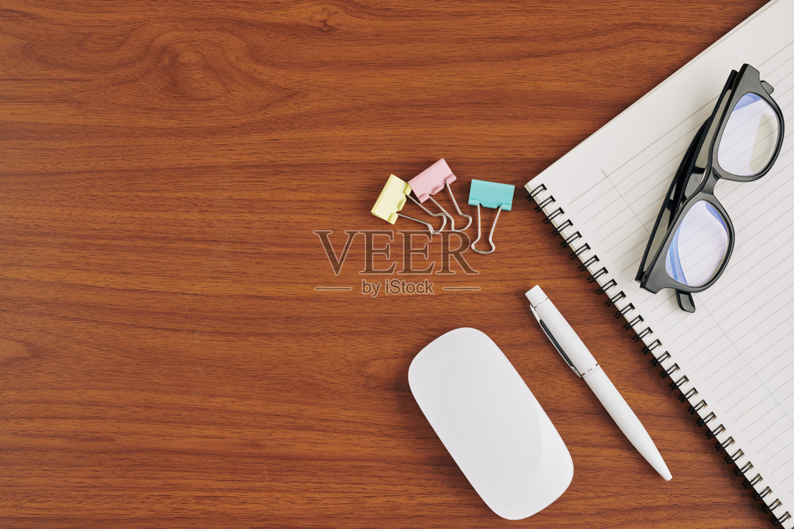 工作的学生照片摄影图片