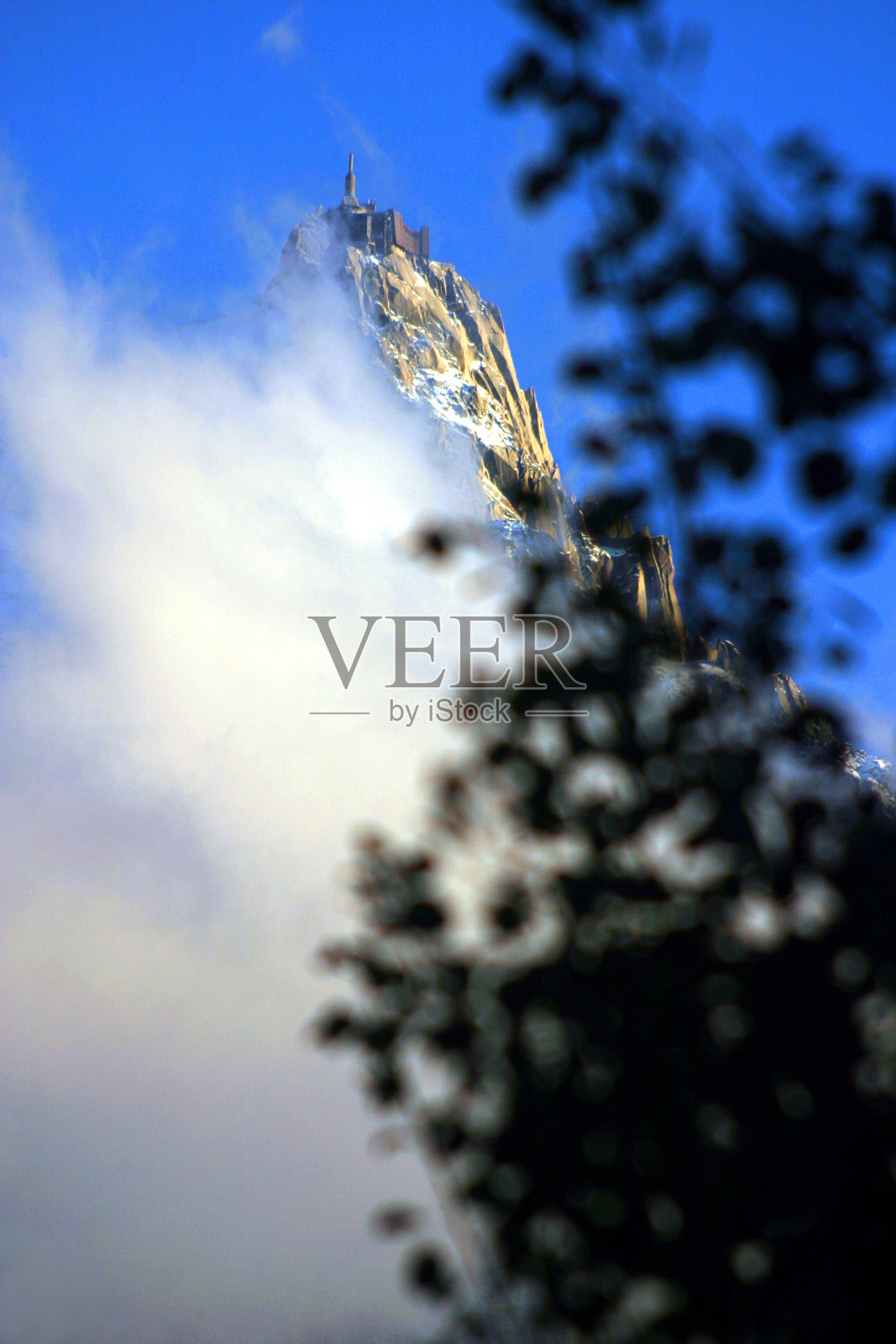 艾吉耶·杜米迪山照片摄影图片