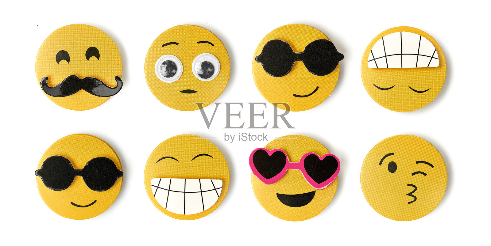 黄色表情在白色背景下表达情感图标素材