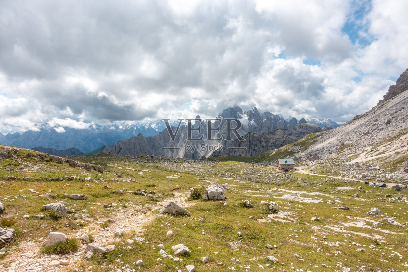 高耸入云的石壁高耸入云照片摄影图片