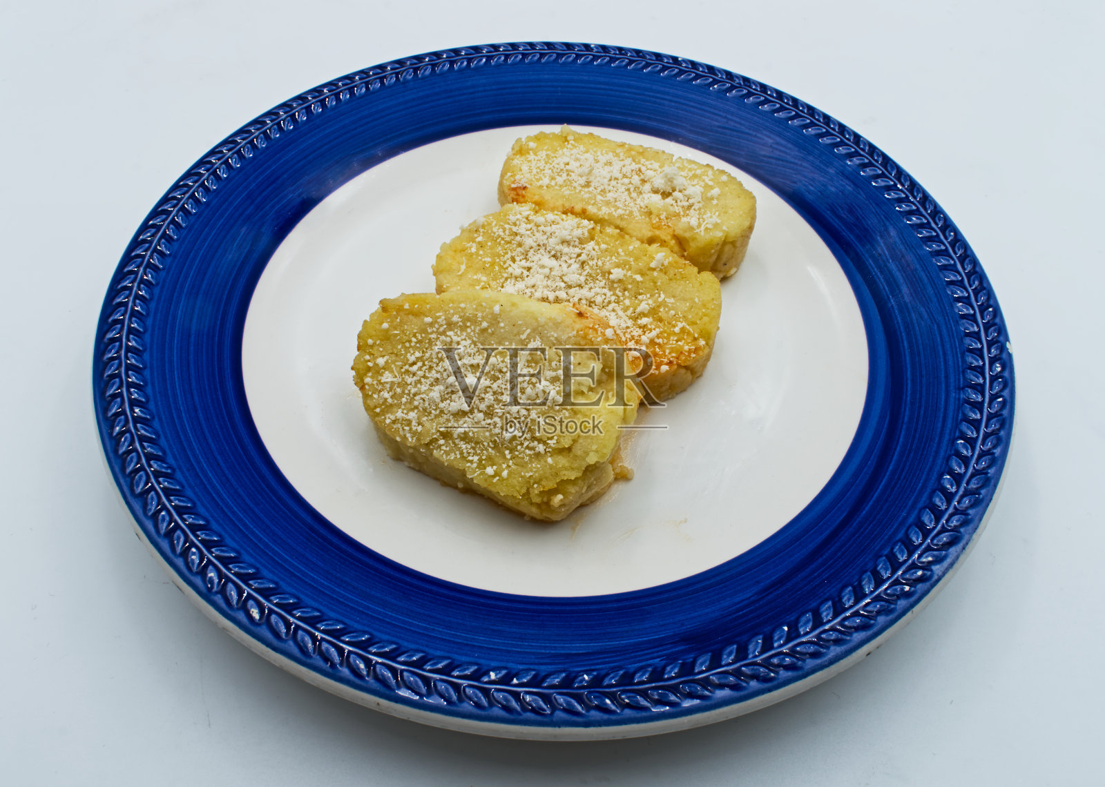 汤圆真主安拉的和平。传统意大利面食孤立在白色照片摄影图片