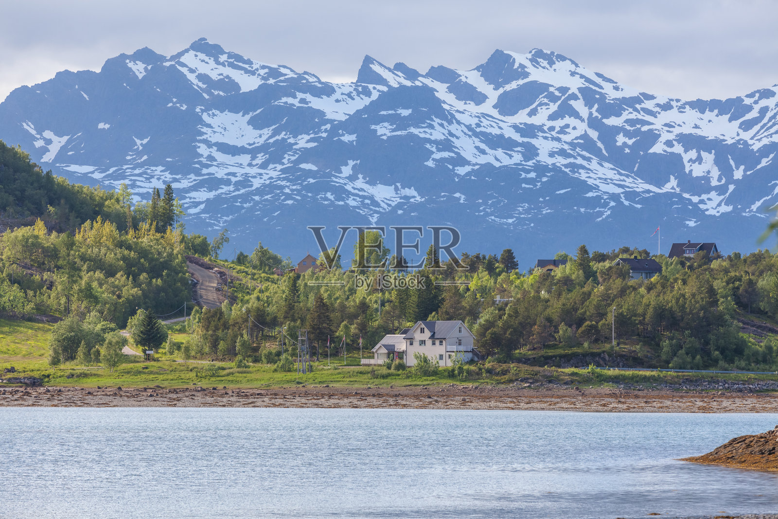 夏天在美丽的挪威旅游。周末旅行,度假。斯堪的纳维亚国家，选择性关注照片摄影图片