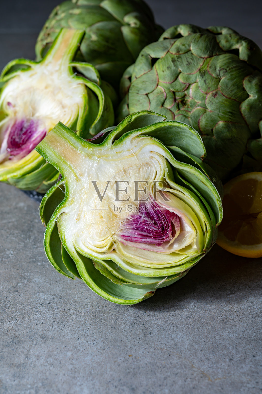 大熟生绿色球形洋蓟蔬菜照片摄影图片