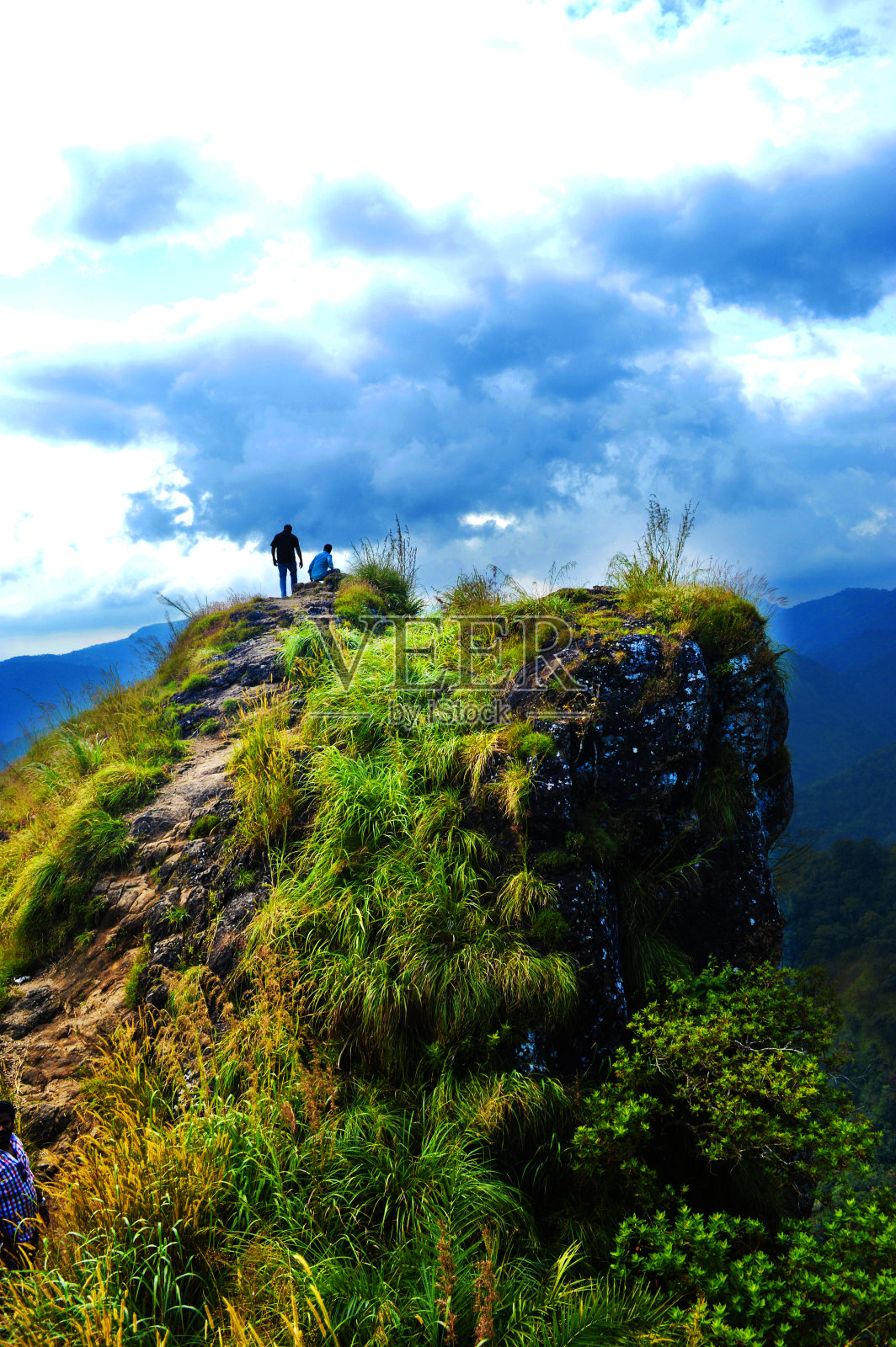 从石柱上看山景照片摄影图片