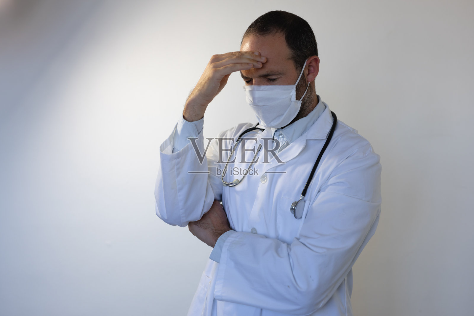 冠状病毒肺炎大流行期间的医护人员照片摄影图片