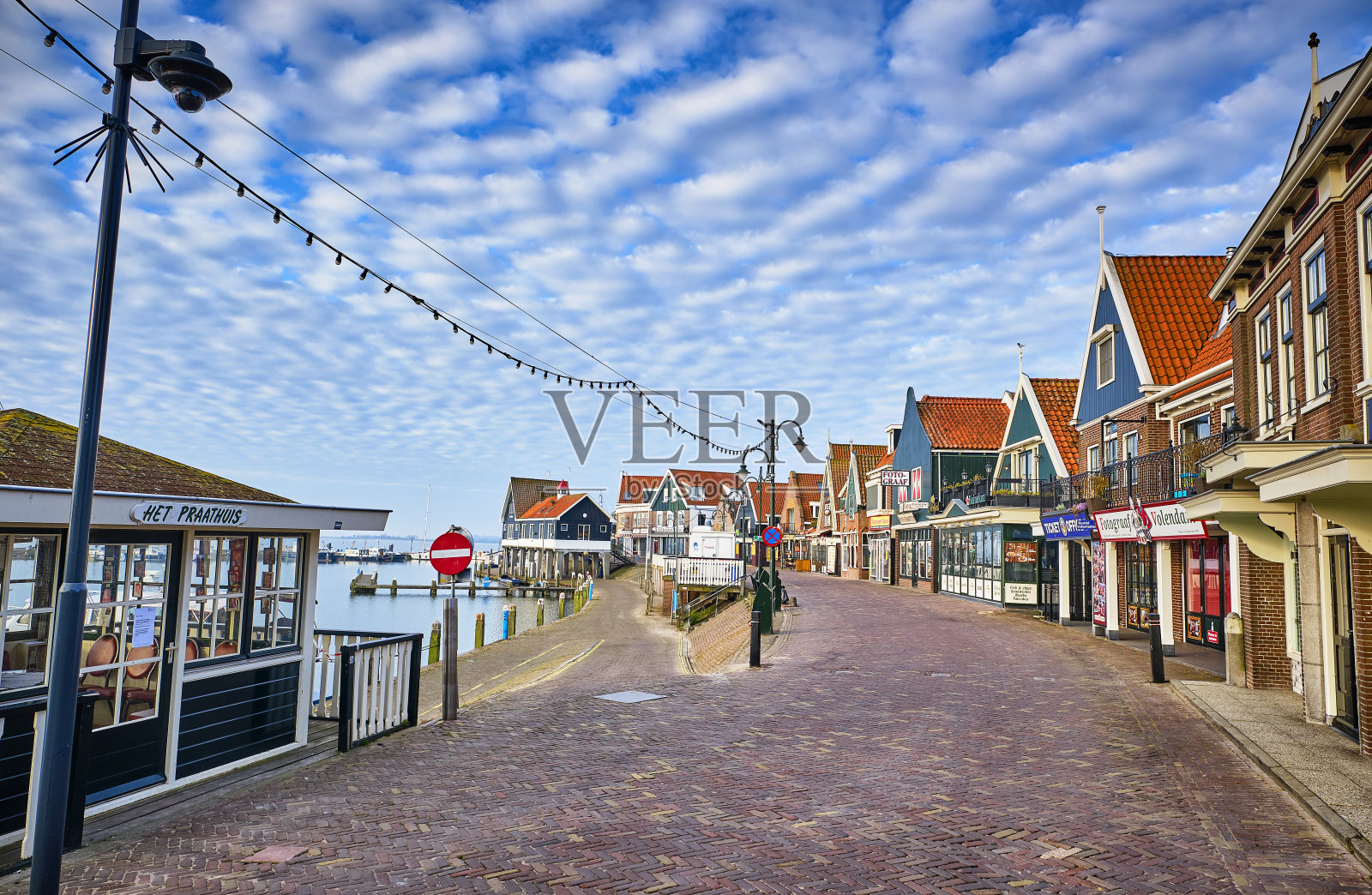 荷兰的佛伦丹日出后。照片摄影图片