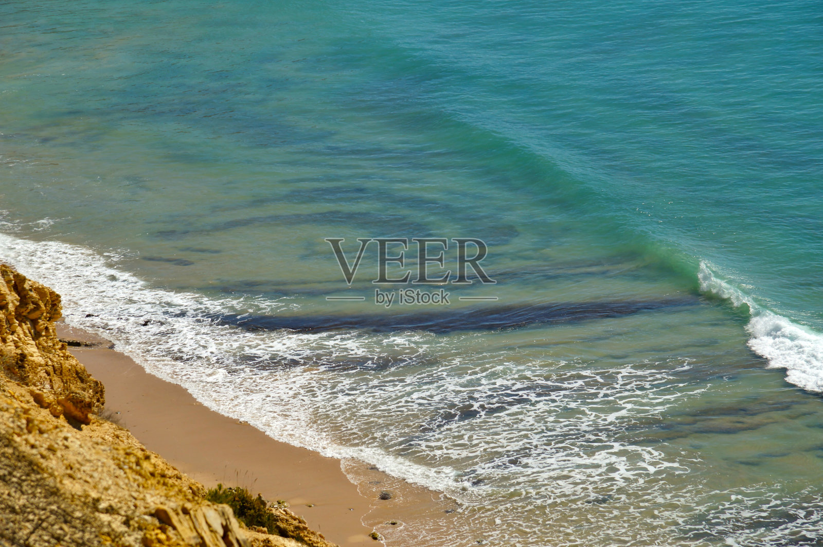 阿尔加维美丽的未被破坏的海滩照片摄影图片