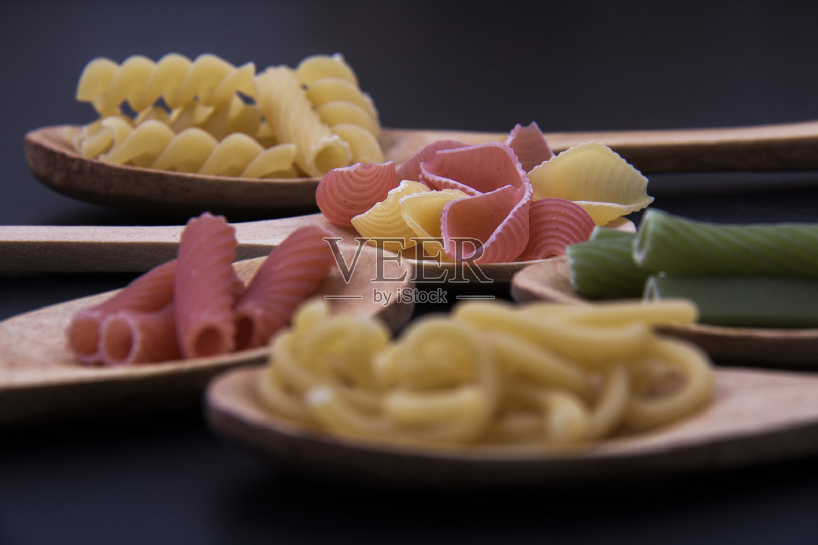 小号意大利面照片摄影图片