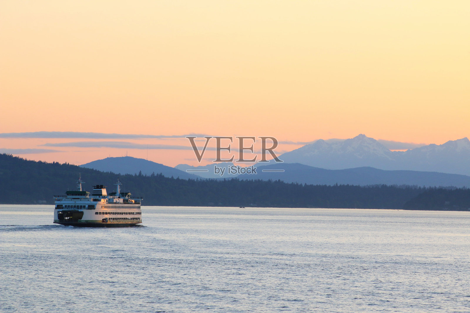 西北偏西的日落照片摄影图片