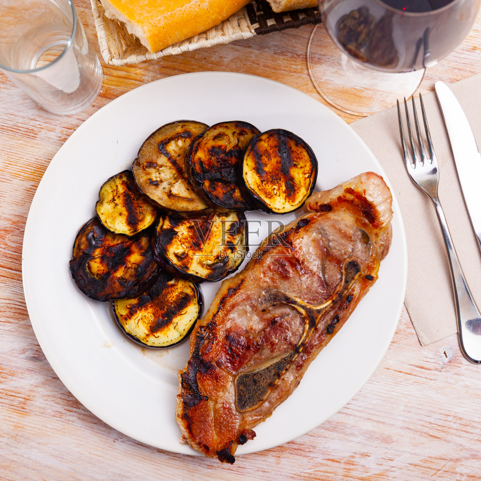 开胃茄子炒猪肩肉照片摄影图片