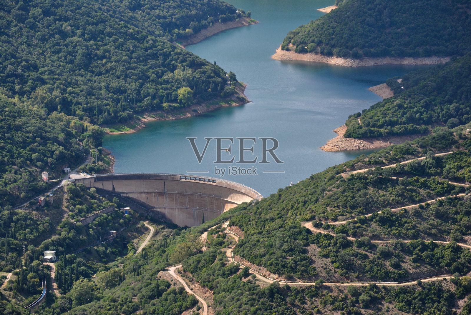 科西或根纳塔湖照片摄影图片