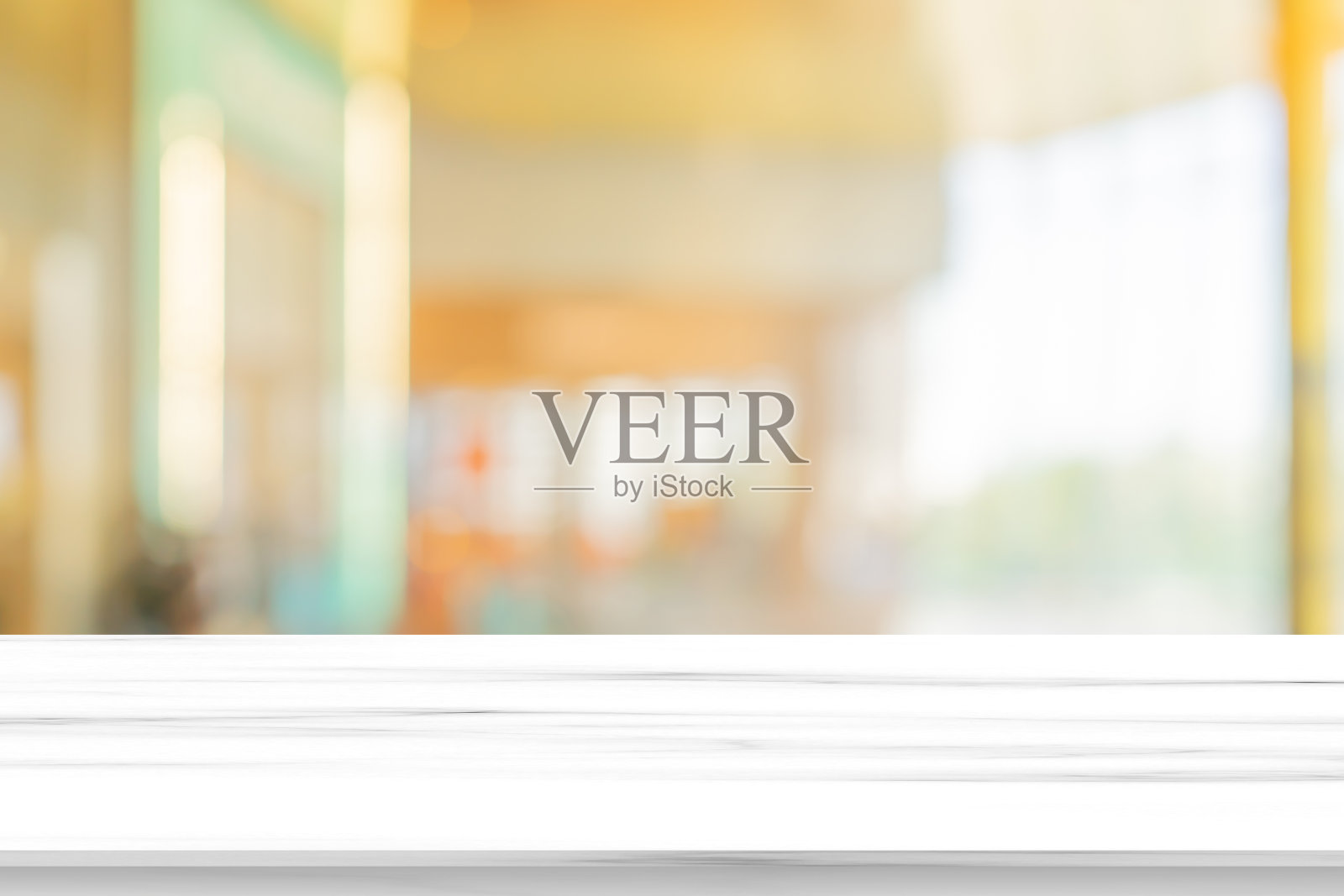 抽象模糊软的商场内室内房间背景以白色大理石效果纹理counter perspective为展示，促进内容上的展示概念照片摄影图片