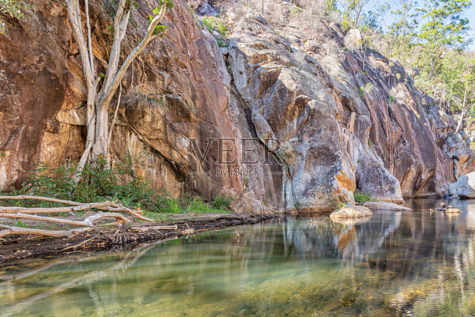 巴尼山国家公园的低入口照片摄影图片