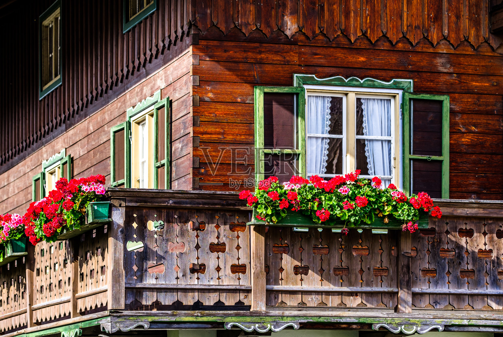 农舍的旧窗户照片摄影图片