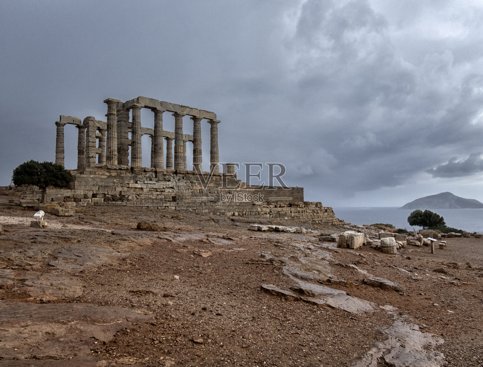 希腊伯罗奔尼撒半岛周围风景如画。照片摄影图片