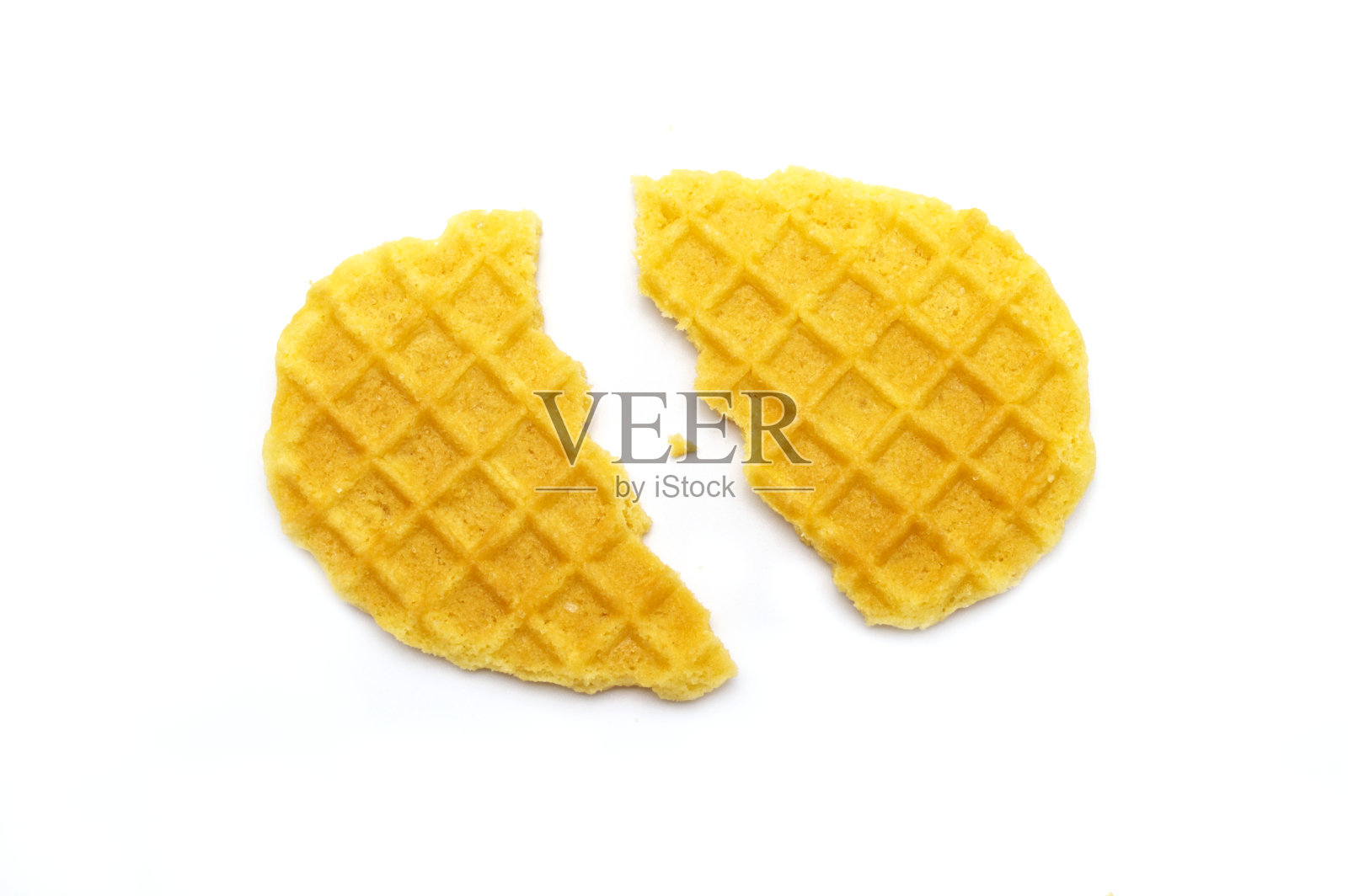 华夫酥，威化饼，黄油味饼干和碎裂孤立在白色背景上。照片摄影图片