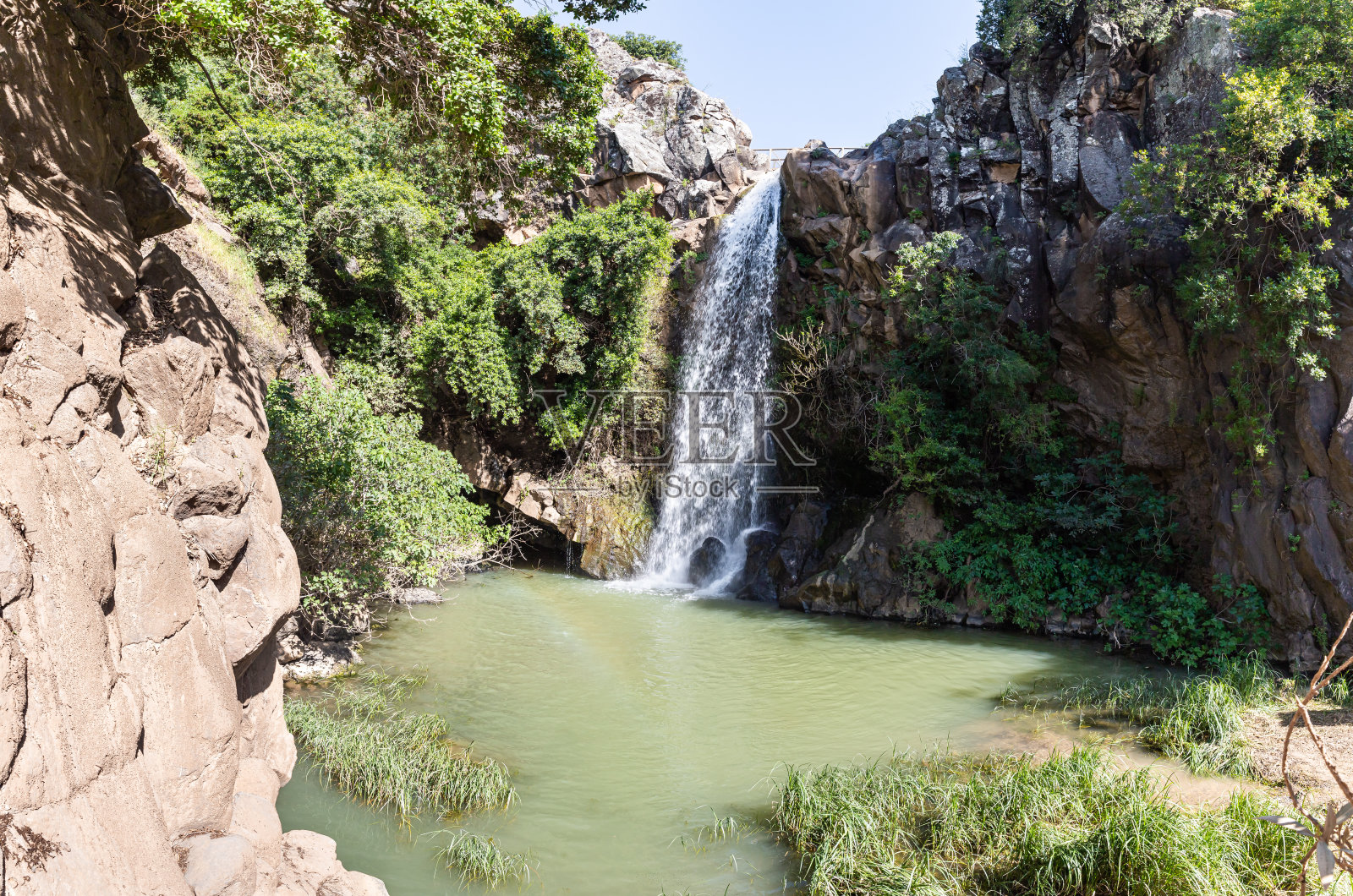 戈兰高地萨尔瀑布山景照片摄影图片