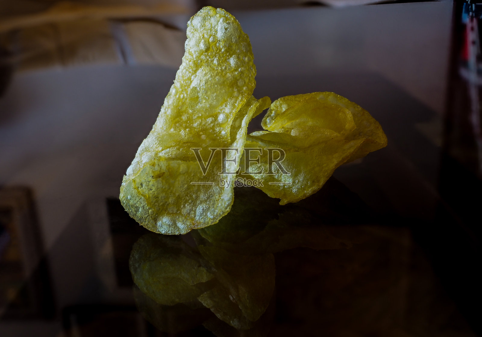 油炸爪子芯片照片摄影图片