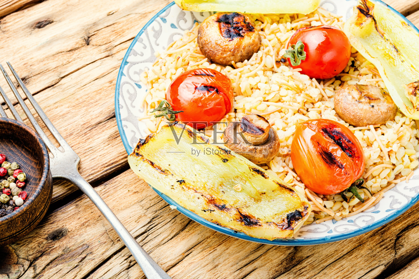 传统土耳其肉饭照片摄影图片