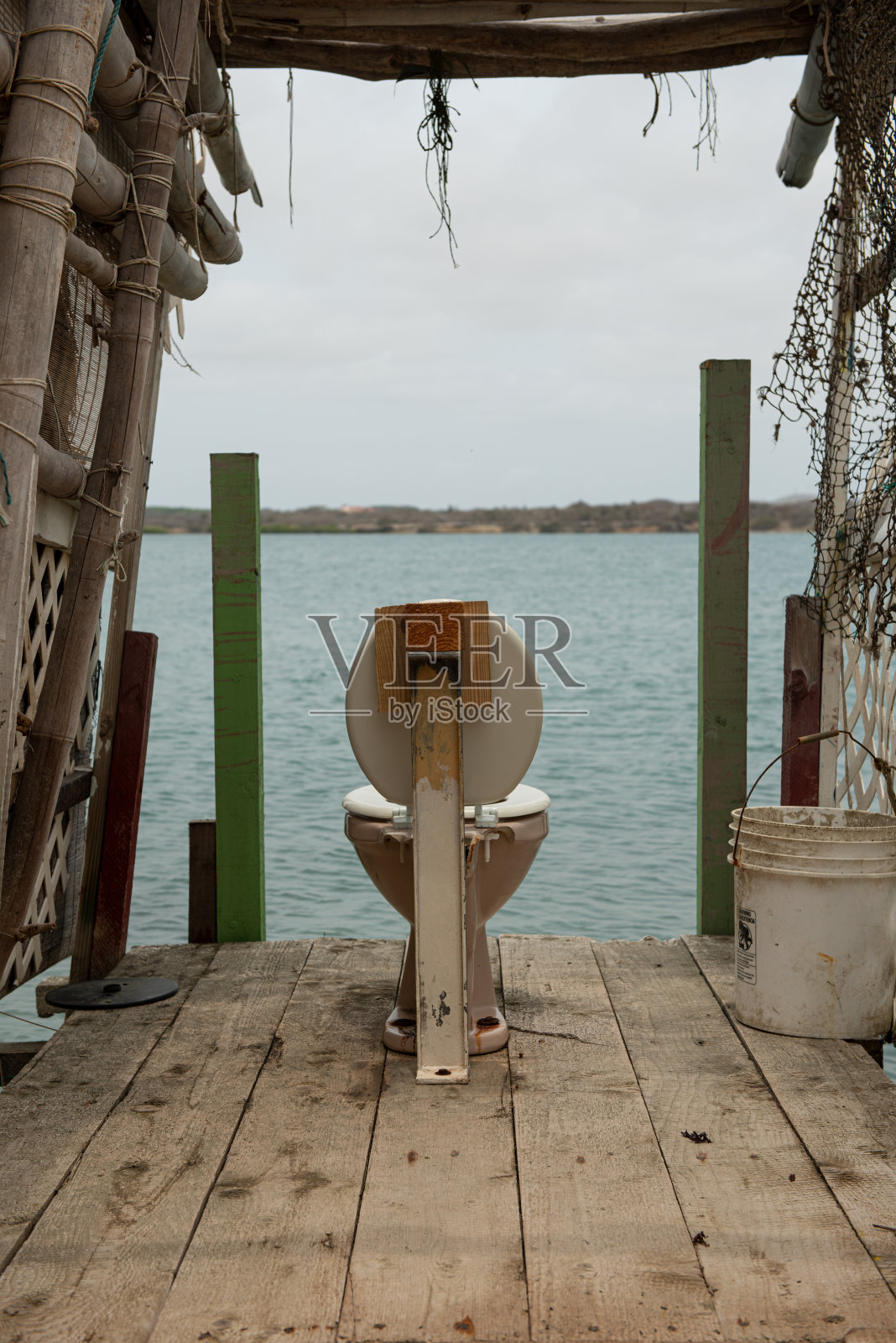 户外厕所照片摄影图片