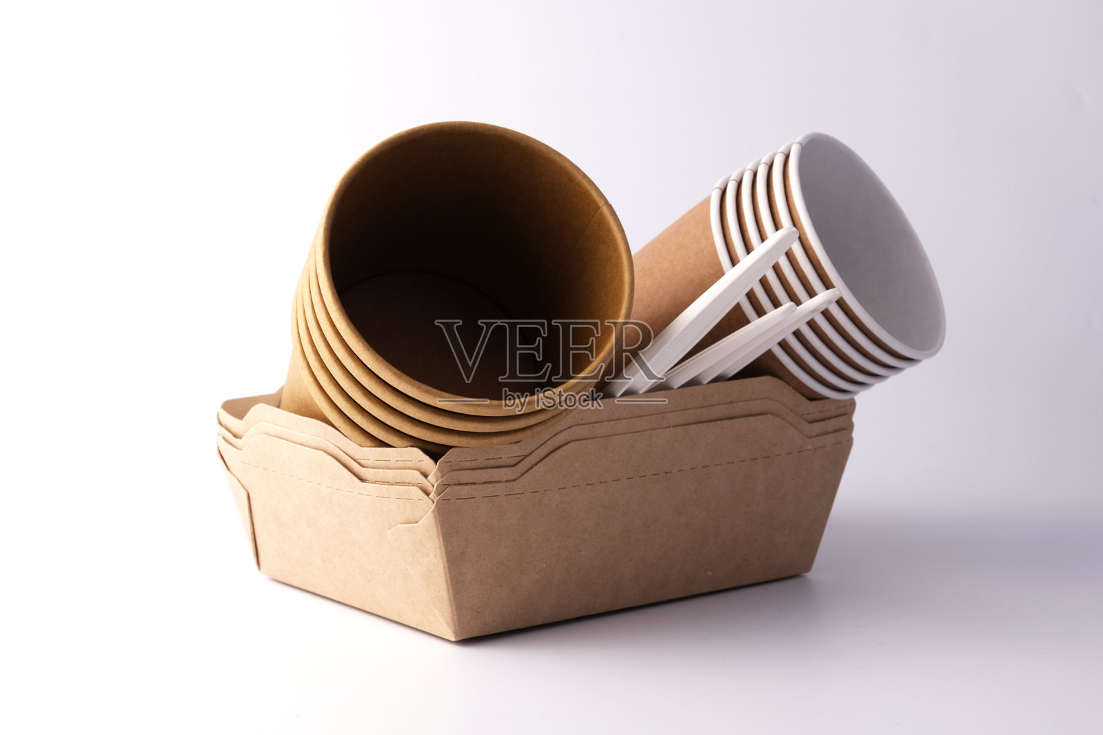 理念、生态、生态、生态友好。天然环保一次性用具。盘子，杯子和快餐盒照片摄影图片