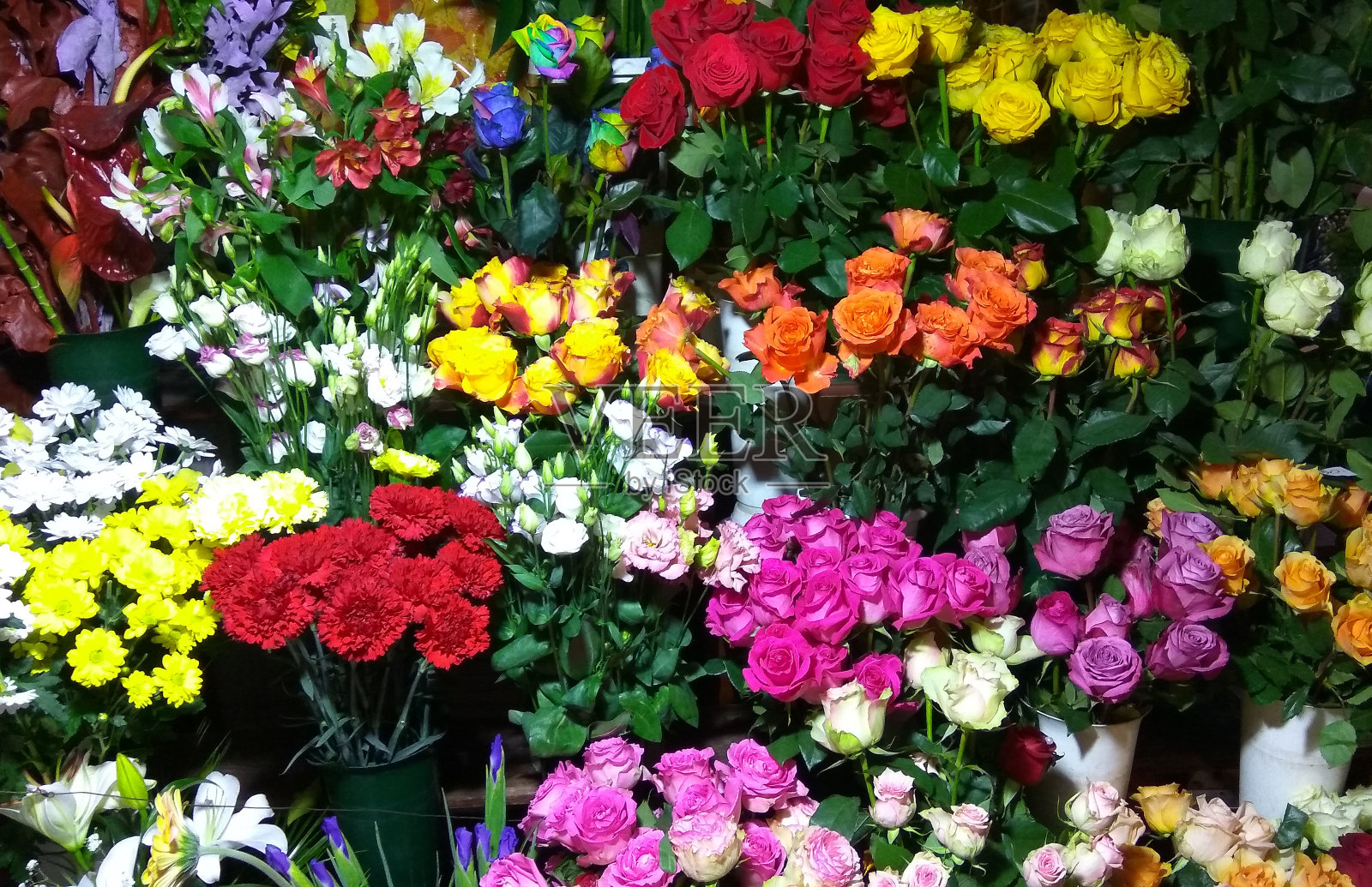 各种颜色的玫瑰出售照片摄影图片