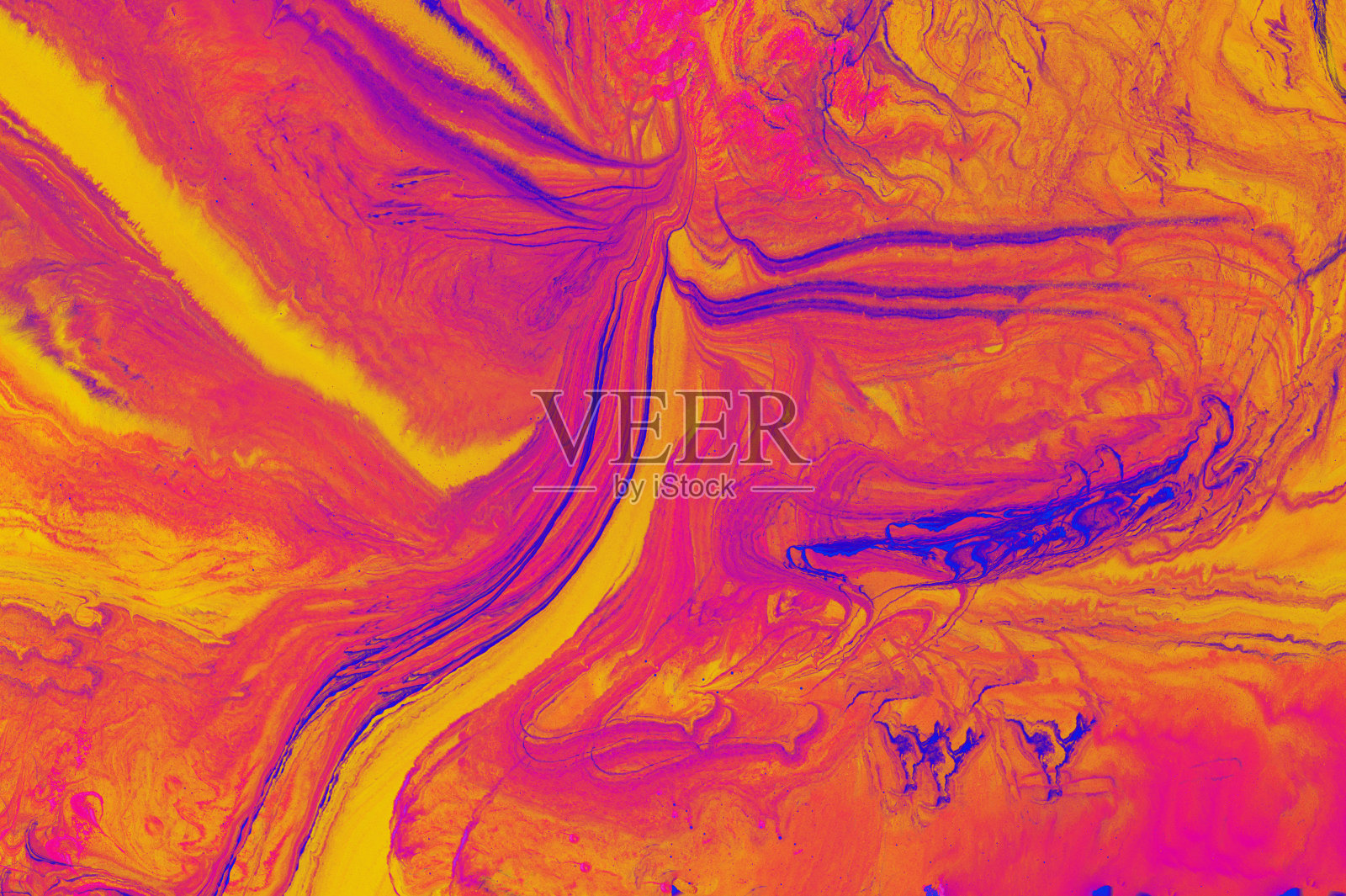 抽象彩虹全息霓虹背景。充满活力的全息风格图案。背景珍珠质感。照片摄影图片