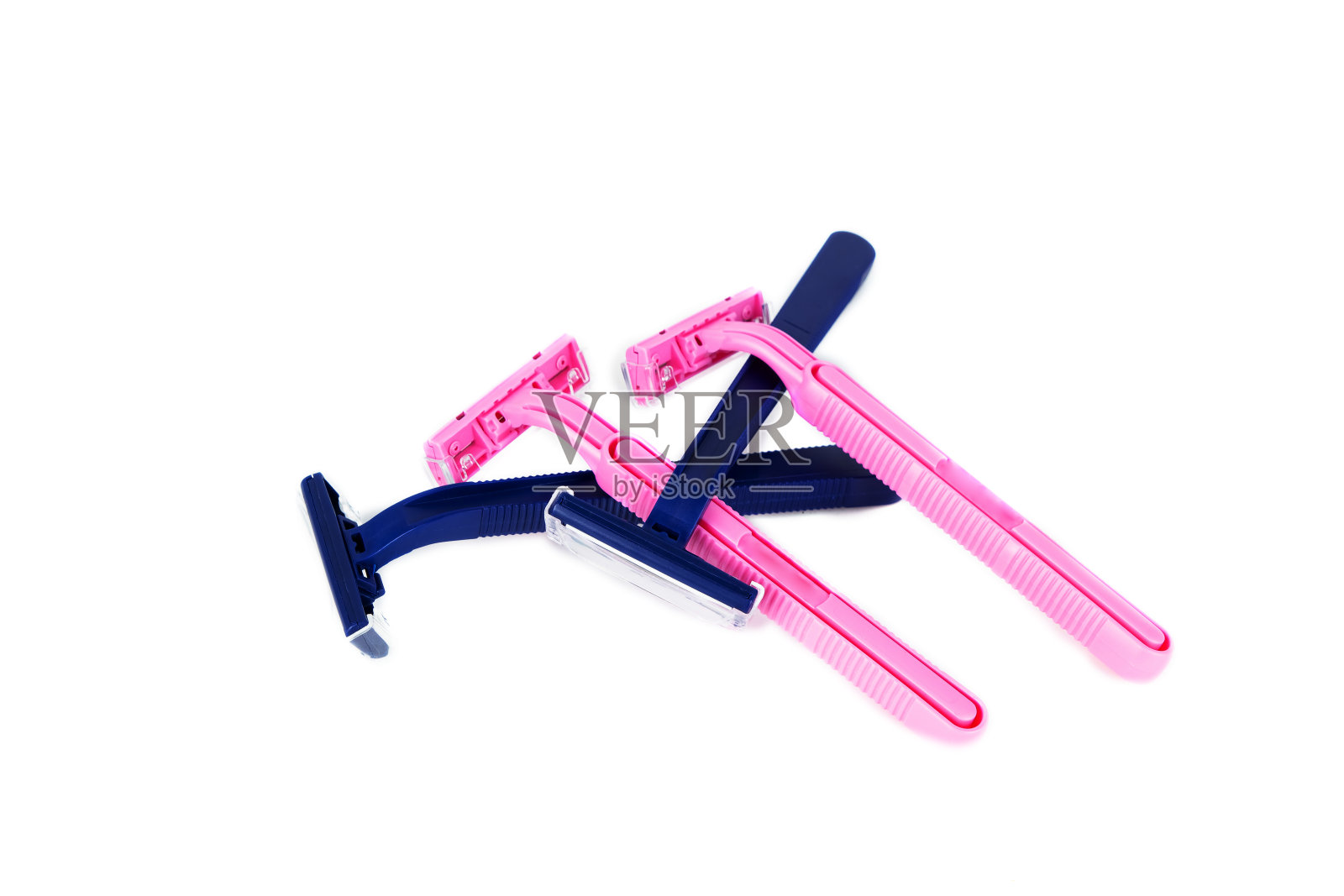 一次性剃须刀孤立在白色背景上。身体保健的概念。创意背景，复制空间。照片摄影图片