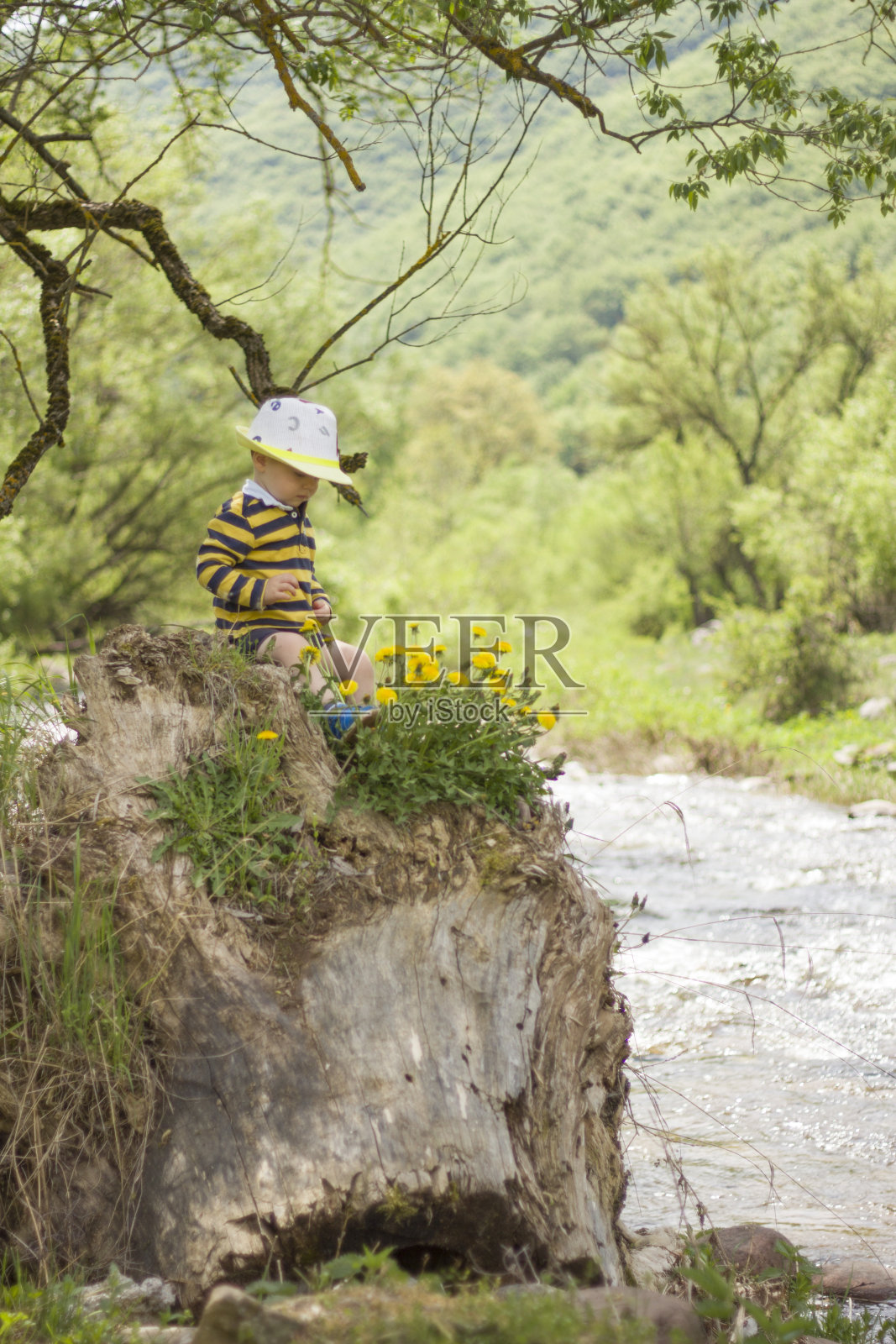 健康环境中的婴儿照片摄影图片