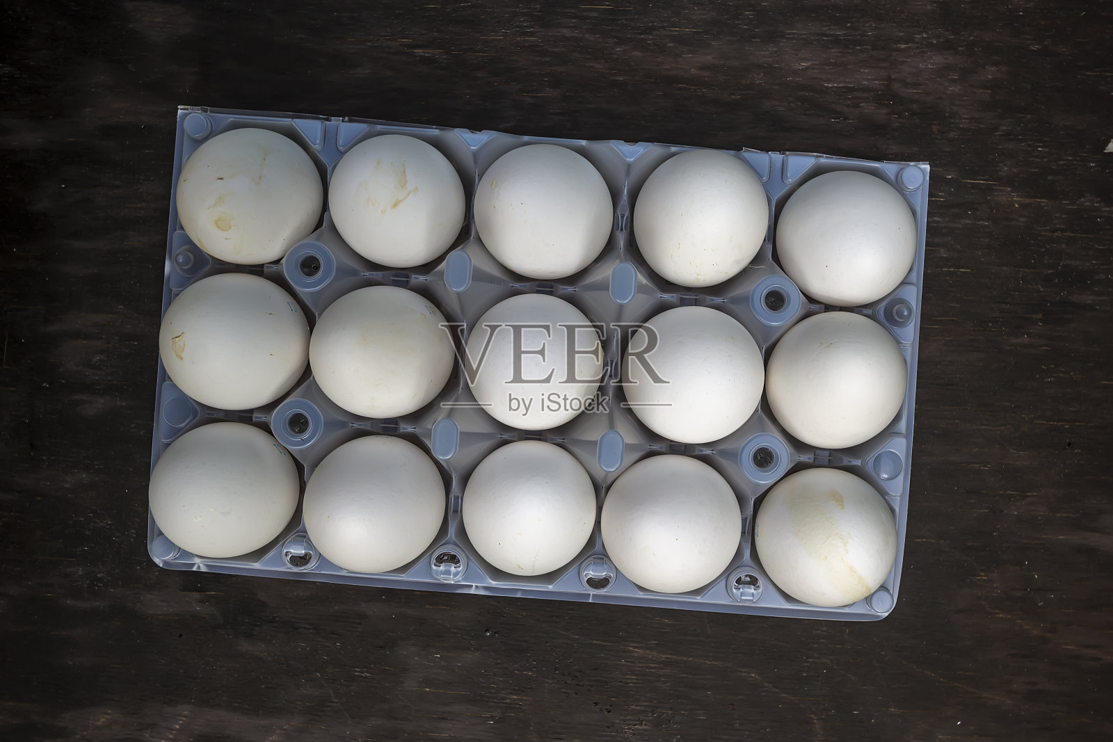 从超市买的新鲜鸡蛋照片摄影图片